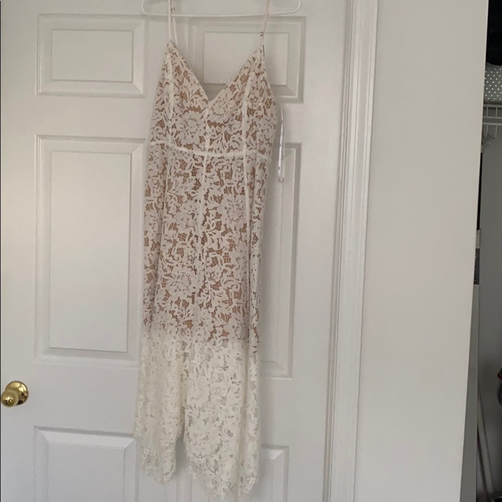 Lulu- One Wish White Lace Midi Dress- Size Large